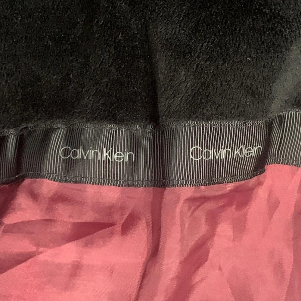 Calvin Klein Women's Hooded Quilted Puffer Jacket - Picture 12 of 12